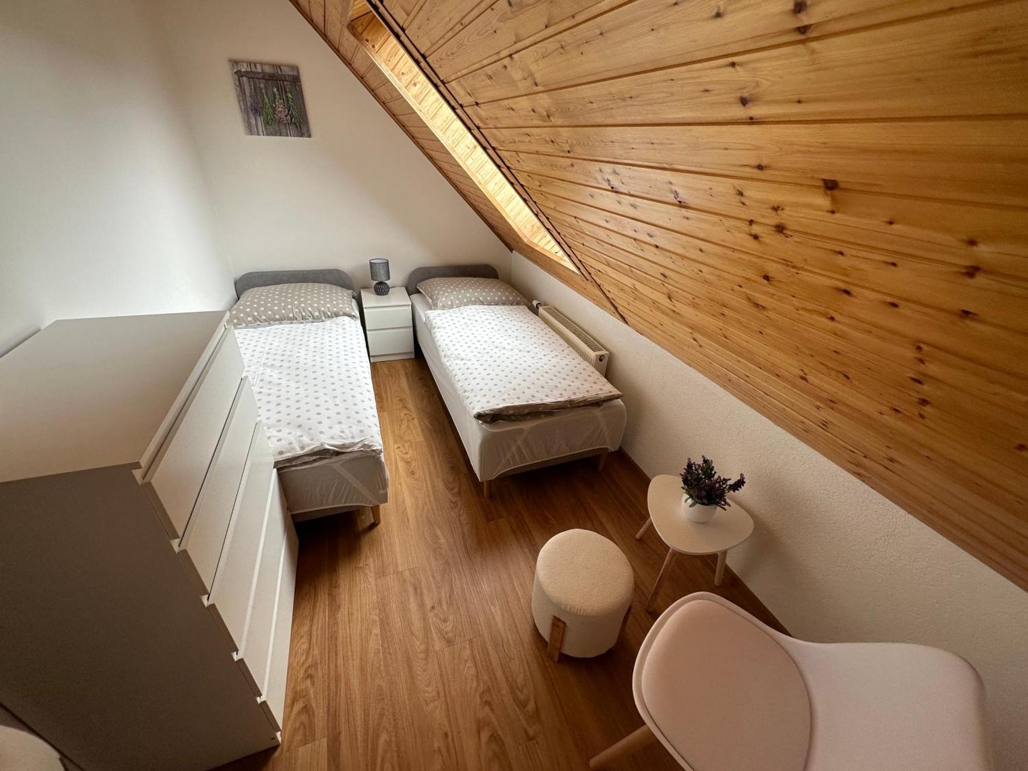 Apartman Jako U Babicky Tisá Екстериор снимка